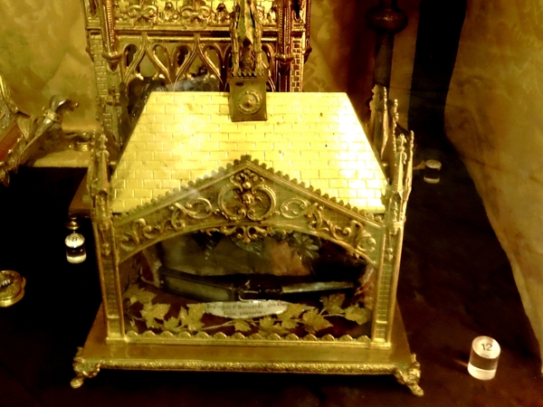 Les reliques de Saint Bernard...