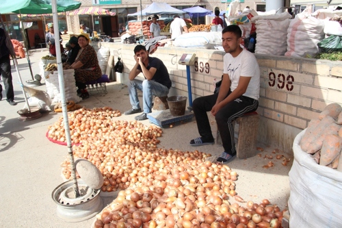 Le bazar de Marguilan (Ouzbékistan)