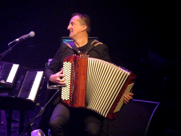 Le concert "Parenthèse 2" d'Yves Jamait et de ses deux musiciens, a électrisé le théâtre Gaston Bernard de Châtillon sur Seine !