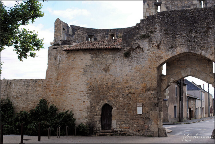 Photo des portes de la ville de Montreuil-Bellay