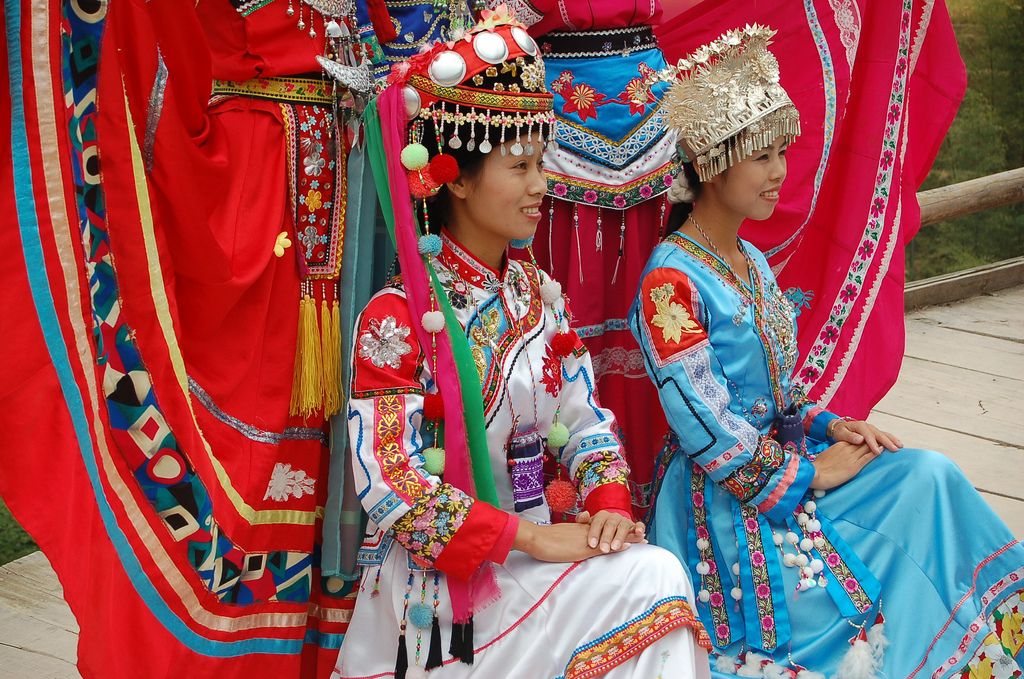 Voyager en Images Tour du monde des plus beaux costumes