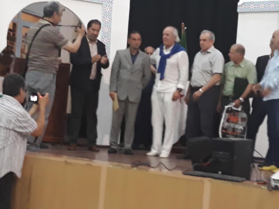 8.6.2018 l'ancien Mouloudéen Zitouni Abderahmane  honoré par l'Amicale des Anciens Internationaux