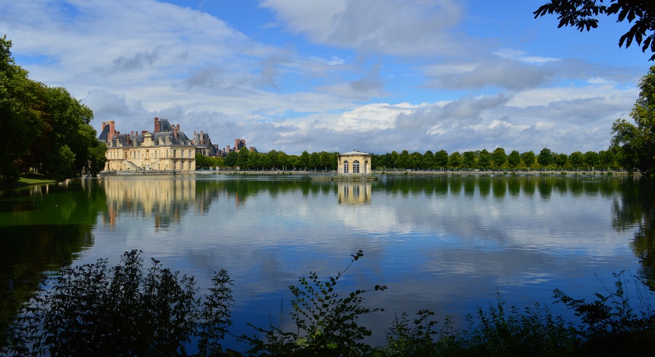 Dans le parc du château de Fontainebleau...