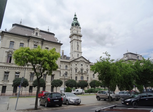 Autour de l'hôtel de Ville de Györ en Hongrie (photos)
