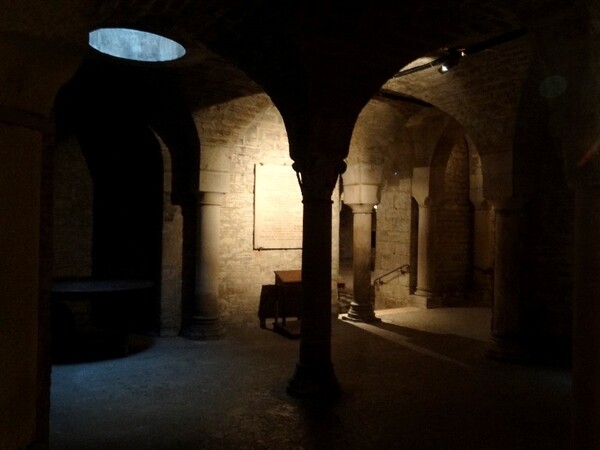 La crypte de la cathédrale Saint Bénigne de Dijon