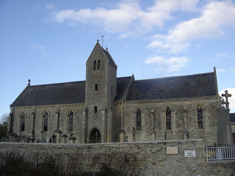 Tracy-sur-Mer, façade sud de l'église Saint-Martin.JPG