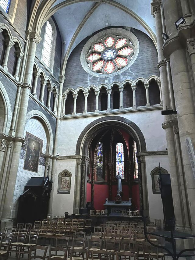  Église Saint-Rémi Charleville-Mézières.