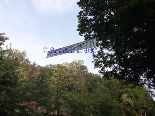 Plumelec, la grotte