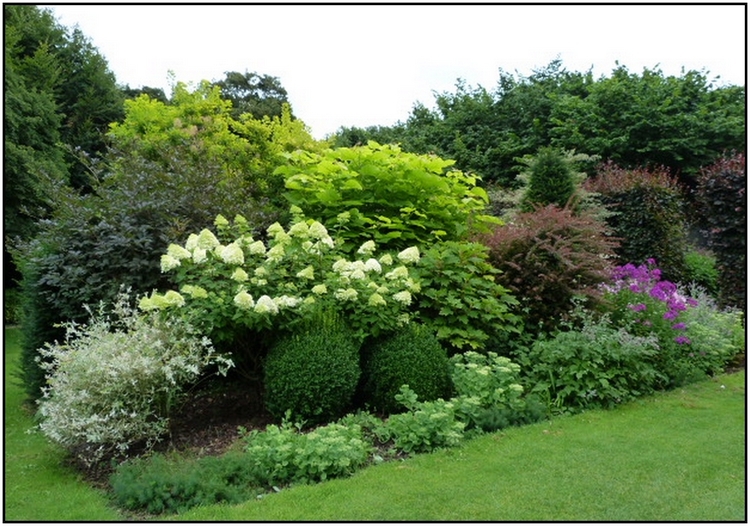 Le jardin du Pays d' Auge a Cambremer 