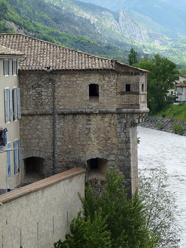 ENTREVAUX609 (66)