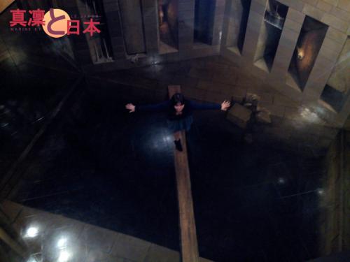 Planche dans le vide, c'était galère à faire ça !