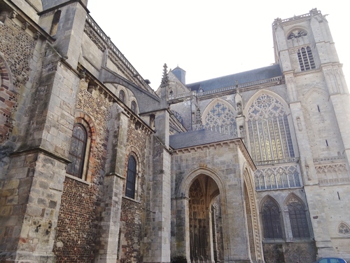 Le Mans: autour de la cathédrale (photos)