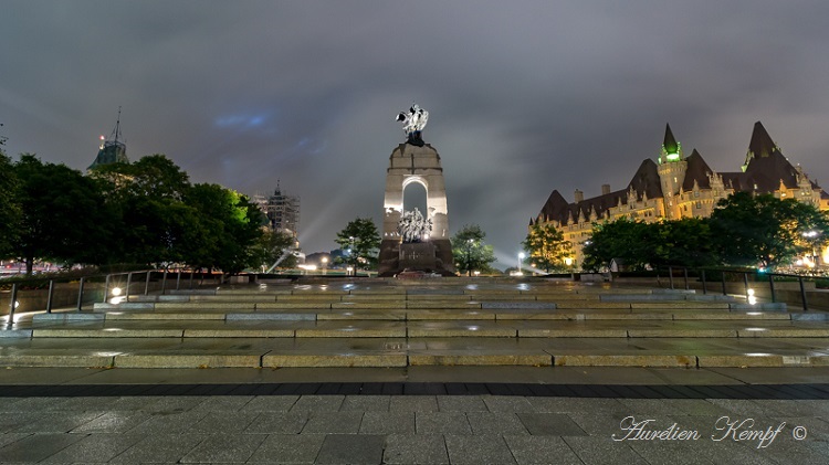 Province de l’Ontario : Ottawa les célèbres cinq et autres statues ou monuments 