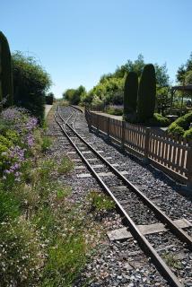 76yZ_iehxb30TFezgZ6aPMwf8LQ@214x320 association dans Chemin de fer