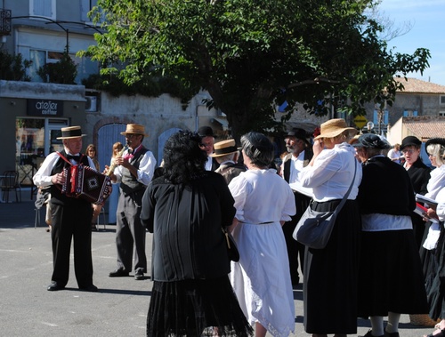 Sablet ou la fête au village