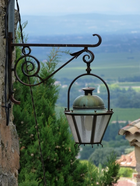 Gigondas ...petit village de Provence 