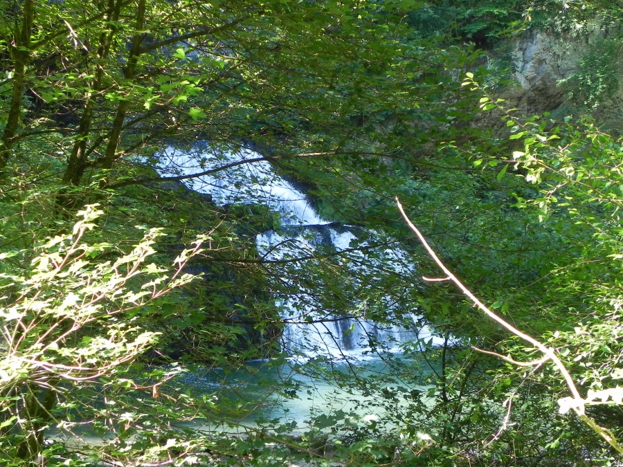 La cascade de la source du Lison 