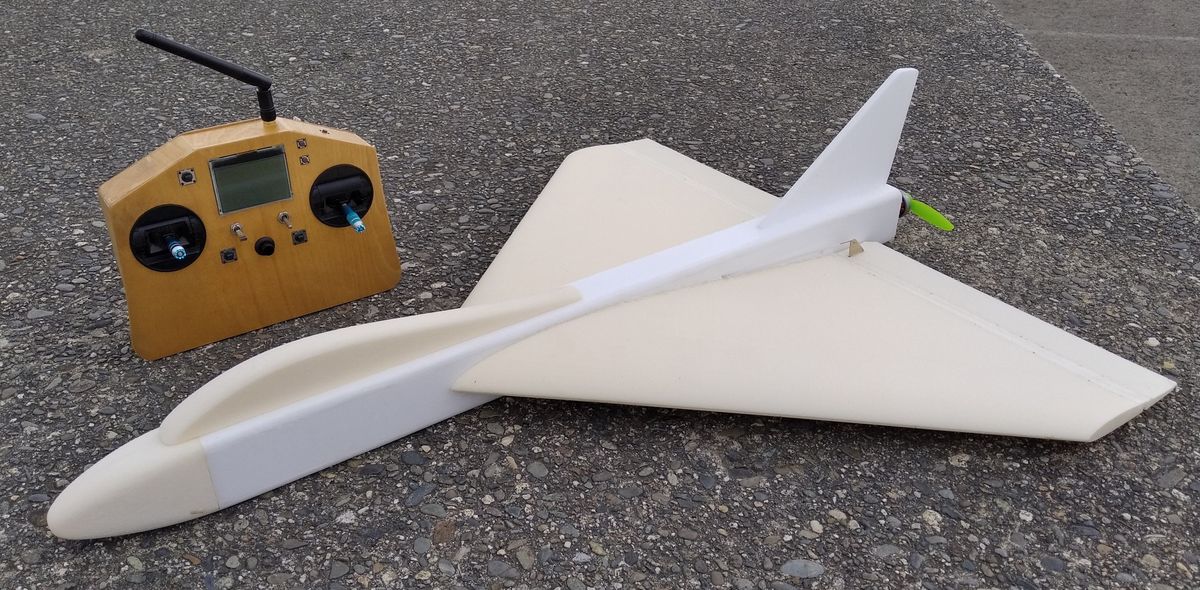 Decoupe polystyrene pour avion RC avec fil chaud 