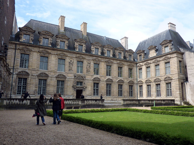 ☻ Promenade dans le Marais avec Générations 13