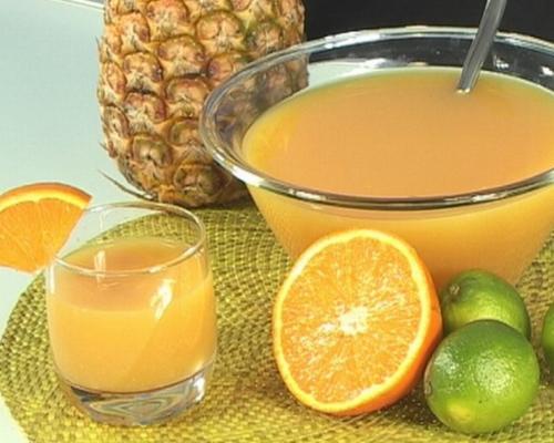 Punch à l’orange et à l’ananas