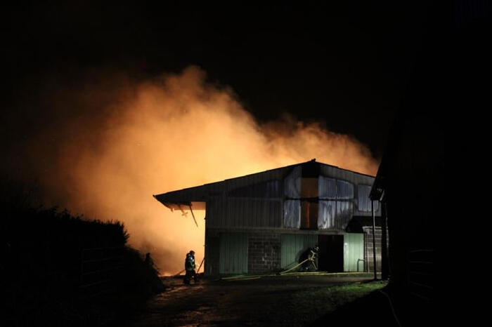 Normandie. Onze veaux tués et une femme blessée dans l’incendie d’un bâtiment agricole