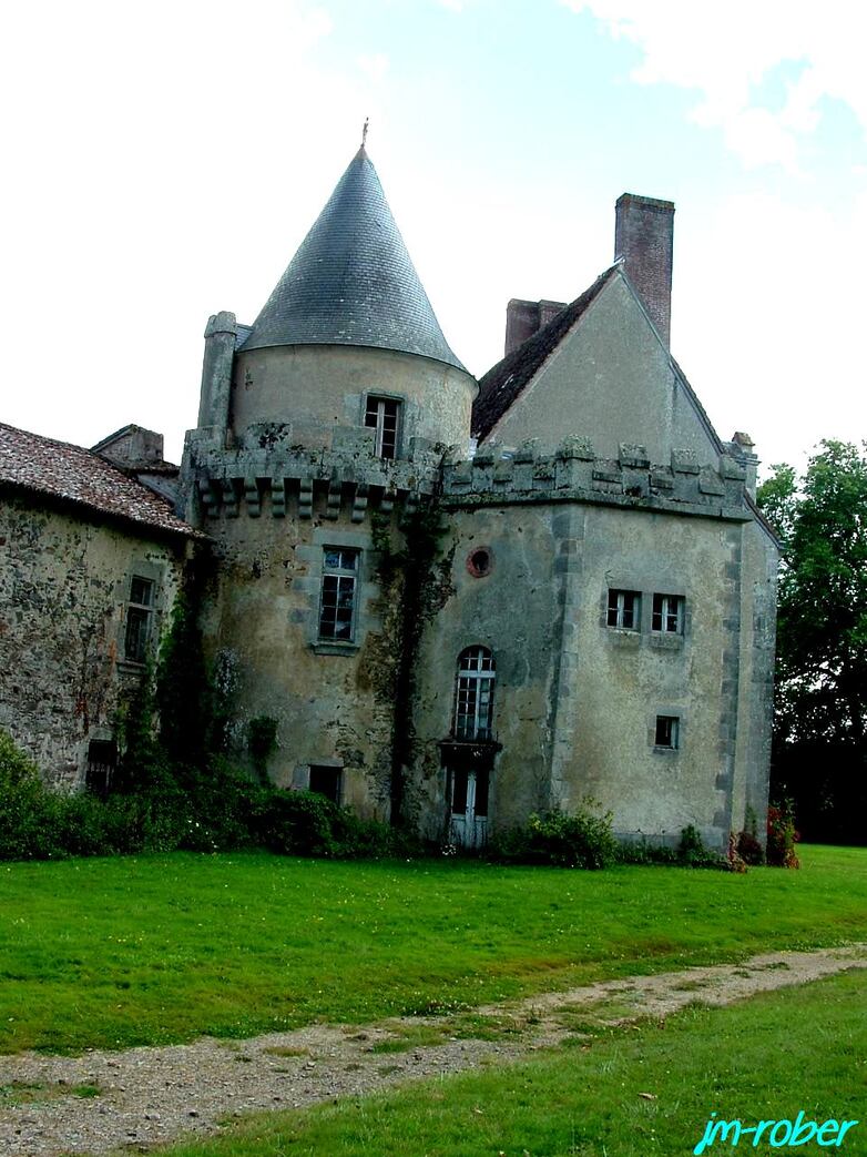 Journée patrimoine en limousin : Nouic, le chateau du Fraisse, il appartient à la même Famille depuis l'an 1220  