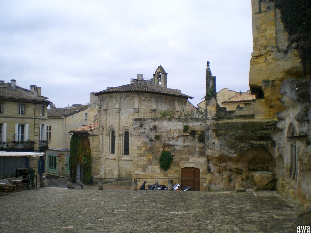 Saint Emilion en Gironde ( 2 )