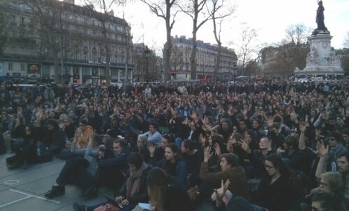 Nuit debout, place de la République à Paris