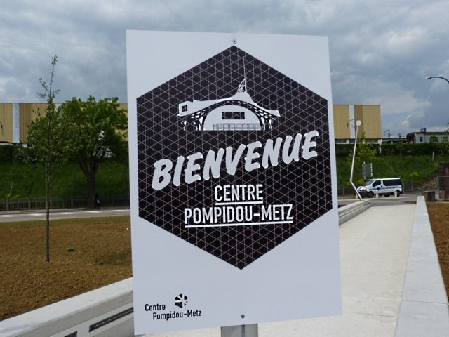 Pompidou Metz pique-nique 1 16 05 10