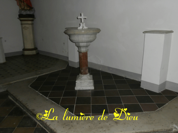 Cuges les pins : église Saint Antoine de Padoue