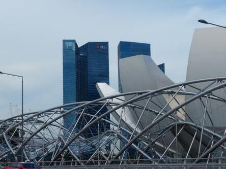 singapour - achitecture moderniste et nature domestiquée