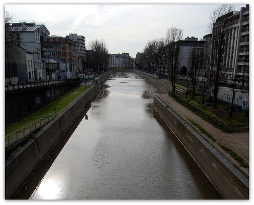 Le long du Canal St Martin...