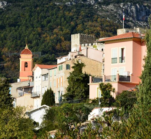 Découverte du village médiéval et Chemin des Crèches à Roquebrune-Cap-Martin