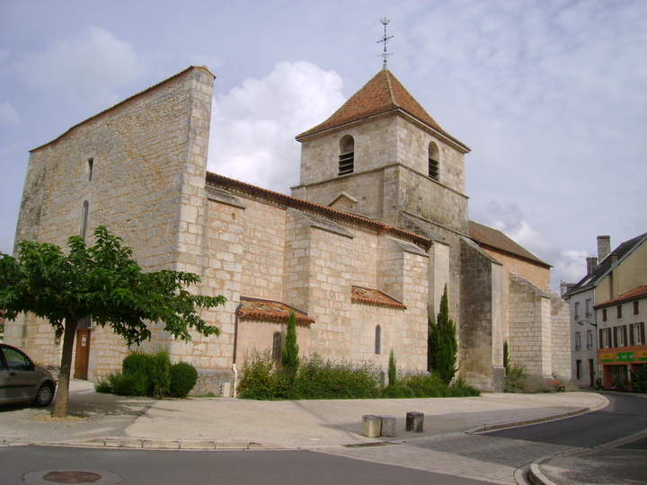 CHASSENEUIL SUR BONNEURE . CHARENTE . 16260