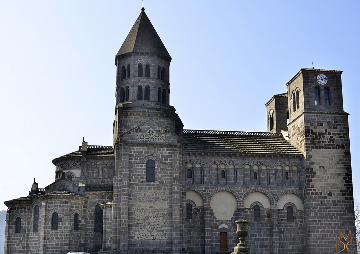 Église romane de Saint-Nectaire (63) Puy de Dôme