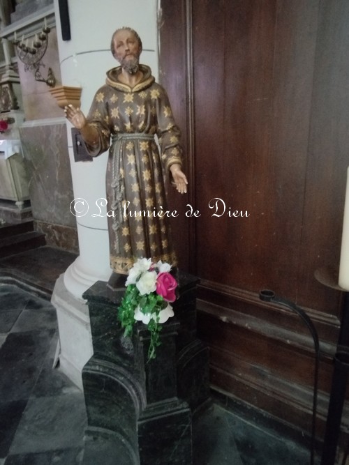 Cassel, collégiale Notre-Dame de la crypte