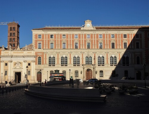 Autour de la place Colonna à Rome (photos)