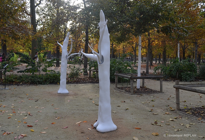 Jardin des Tuileries : FIAC 2016 : "Y40 - autorépliquant" de Berdaguer & Péjus