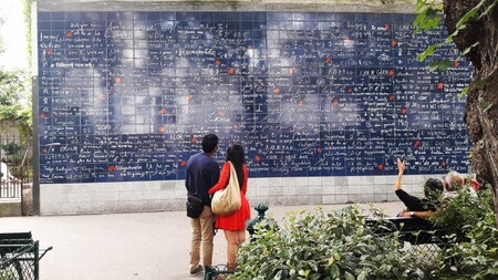 Le mur des je t’aime, une œuvre du cœur aux Abbesses