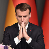 "Vous allez le sentir le gros malaise le 17 novembre": Macron interpellé à Verdun