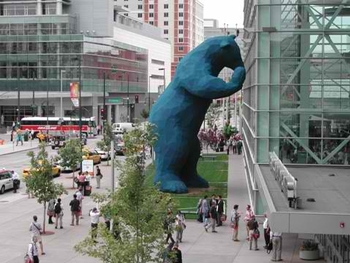 163710,xcitefun-big-blue-bear-in-denver-4