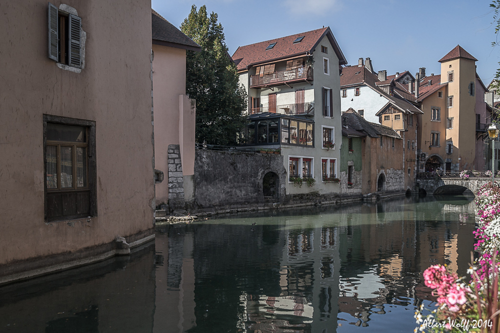 Annecy, c'est de l'eau, c'est des fleurs... - 1 -