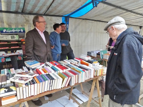 Foire aux livres et aux vieux papiers à Châtillon sur Seine...