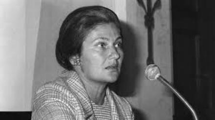                                                                                                                                           Simone Veil