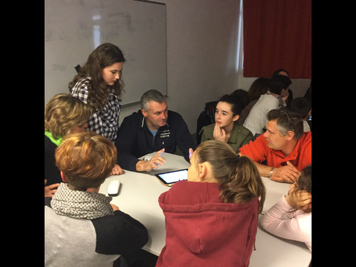 Un atelier d'écriture pour les parents en classe inversée 