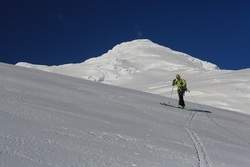 Ski Alpinisme d’exploration dans le Sud de la Péninsule Antarctique en février et mars 2016