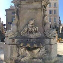 La fontaine Fosseti