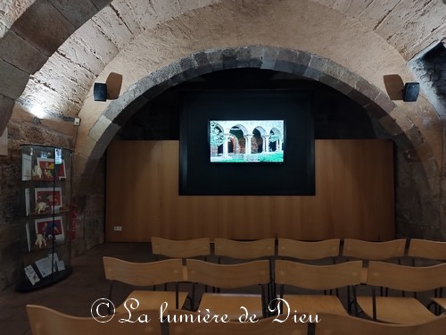 Fréjus, le cloître de la cathédrale saint Léonce