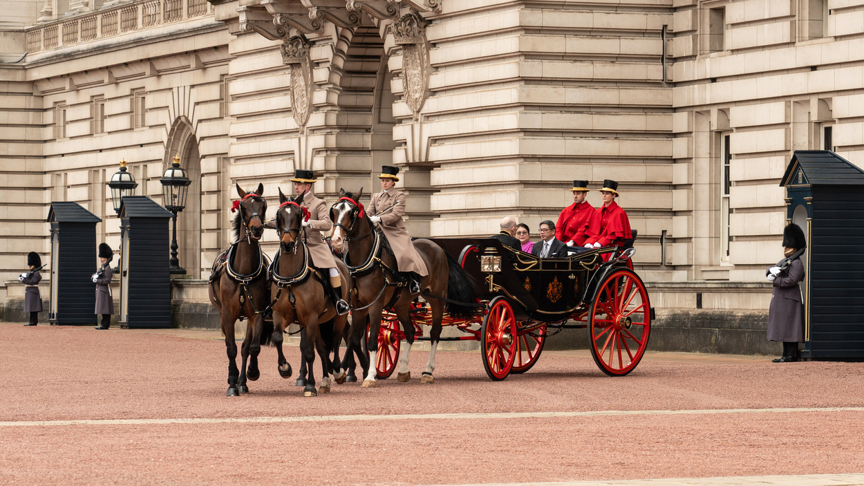 La relève de la garde à Buckingham Palace. 