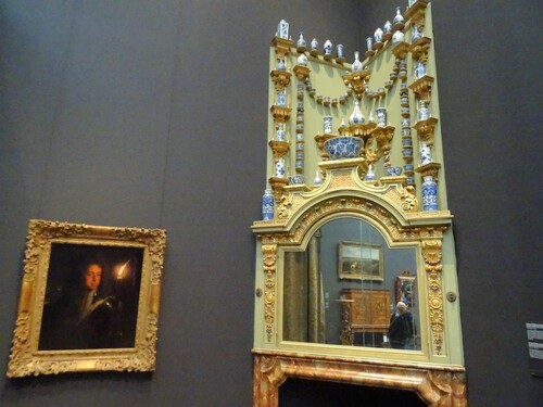 Le long des galeries au Rijksmuseum d'Amsterdam (Pays-Bas)